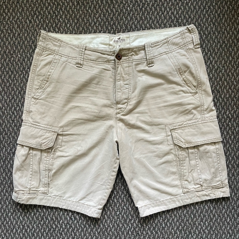 Hollister & Co. Men's Khaki Cargo Shorts 36